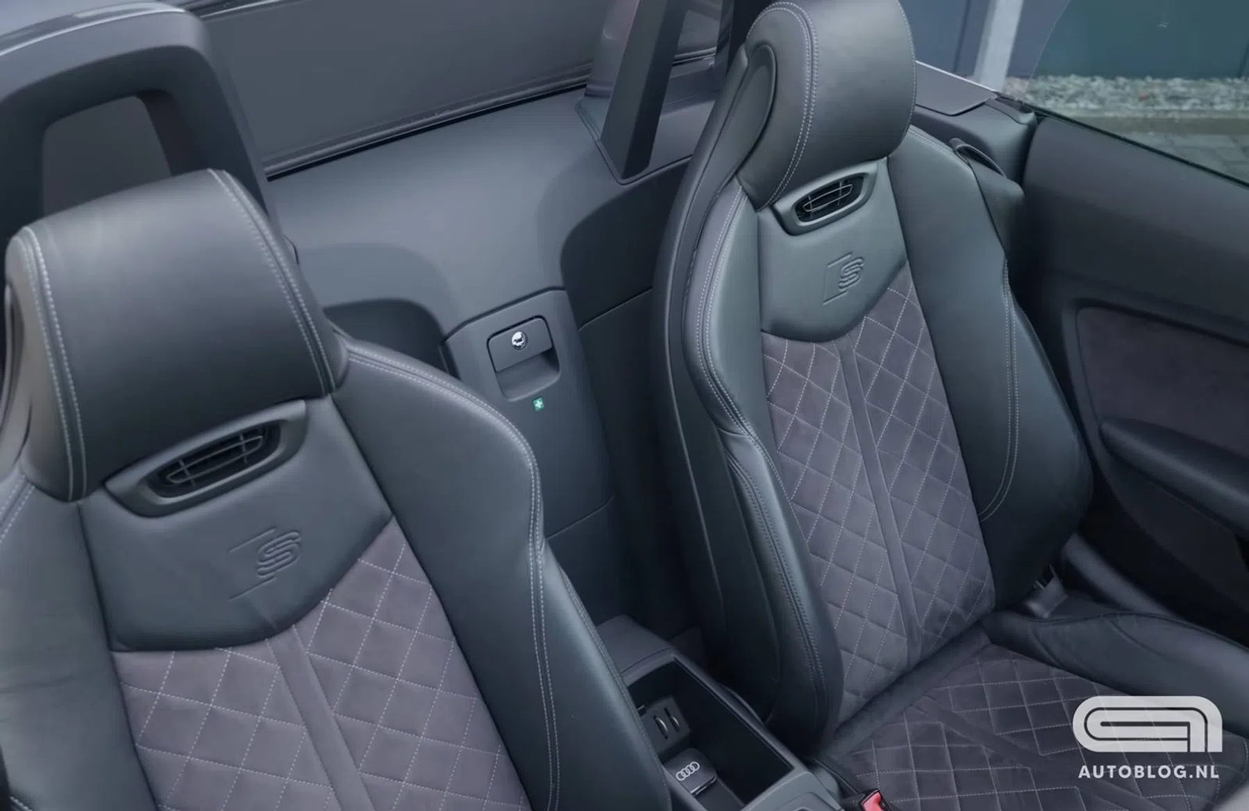 Audi TT Roadster 8S interieur